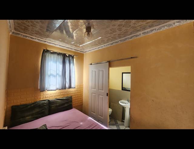 18 BEDROOM FREESTANDING FOR SALE IN SCOTTSVILLE